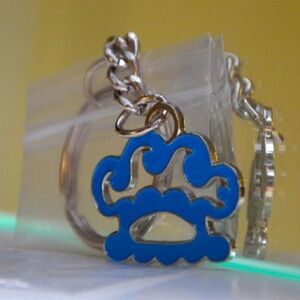 *NEW* RARE KEHLANI SWEET SEXY SAVAGE TSUNAMI BRASS KNUCKLE KEYCHAIN MUSIC SINGER